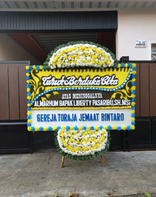 Papan Bunga Duka di Barus Utara